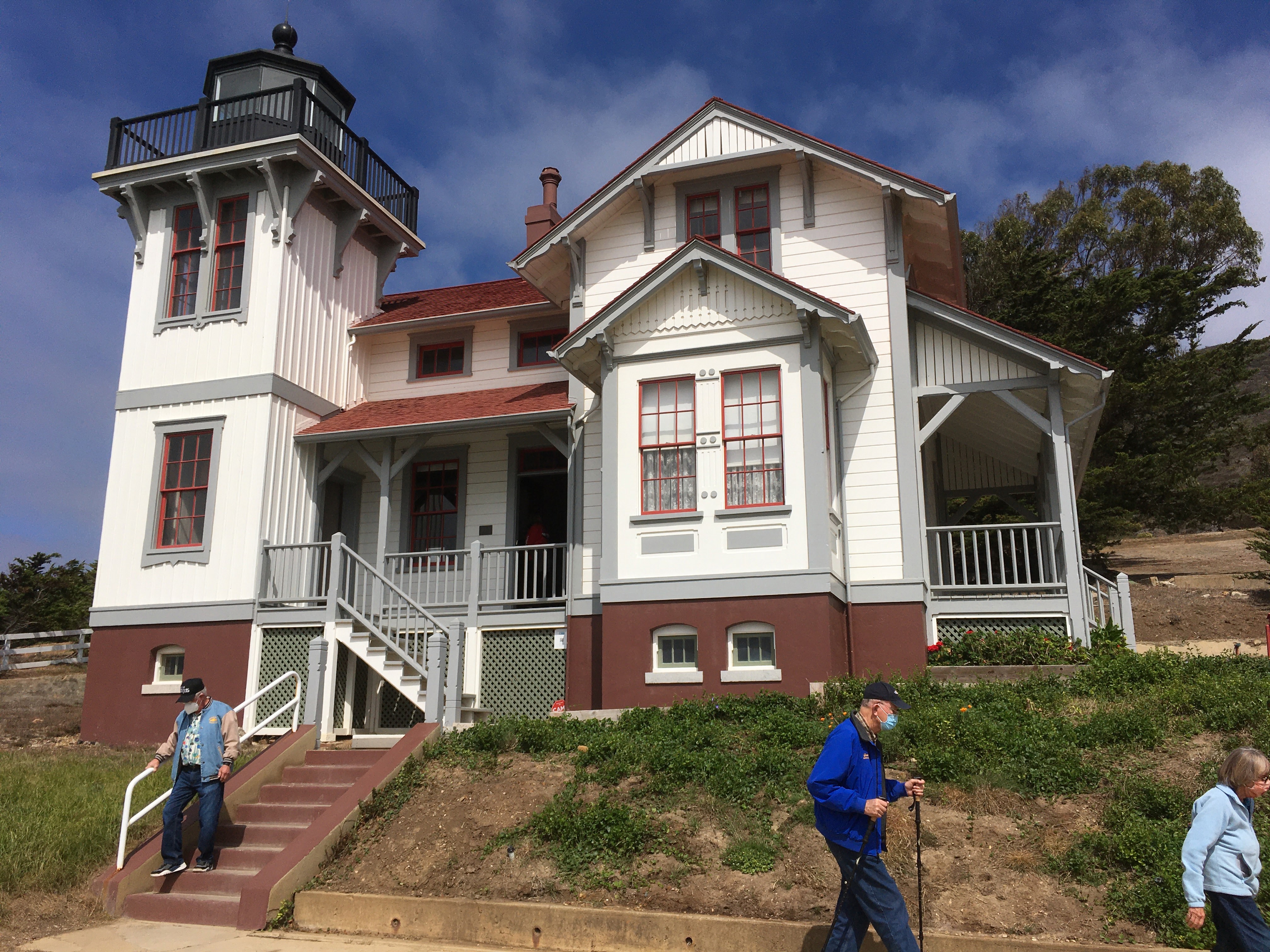 Point San Luis Lighthouse overlooking San Luis Bay near Avila Beach